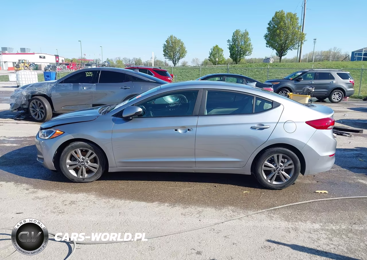 2017 Hyundai Elantra Se VIN:5NPD84LF0HH046766 - 13