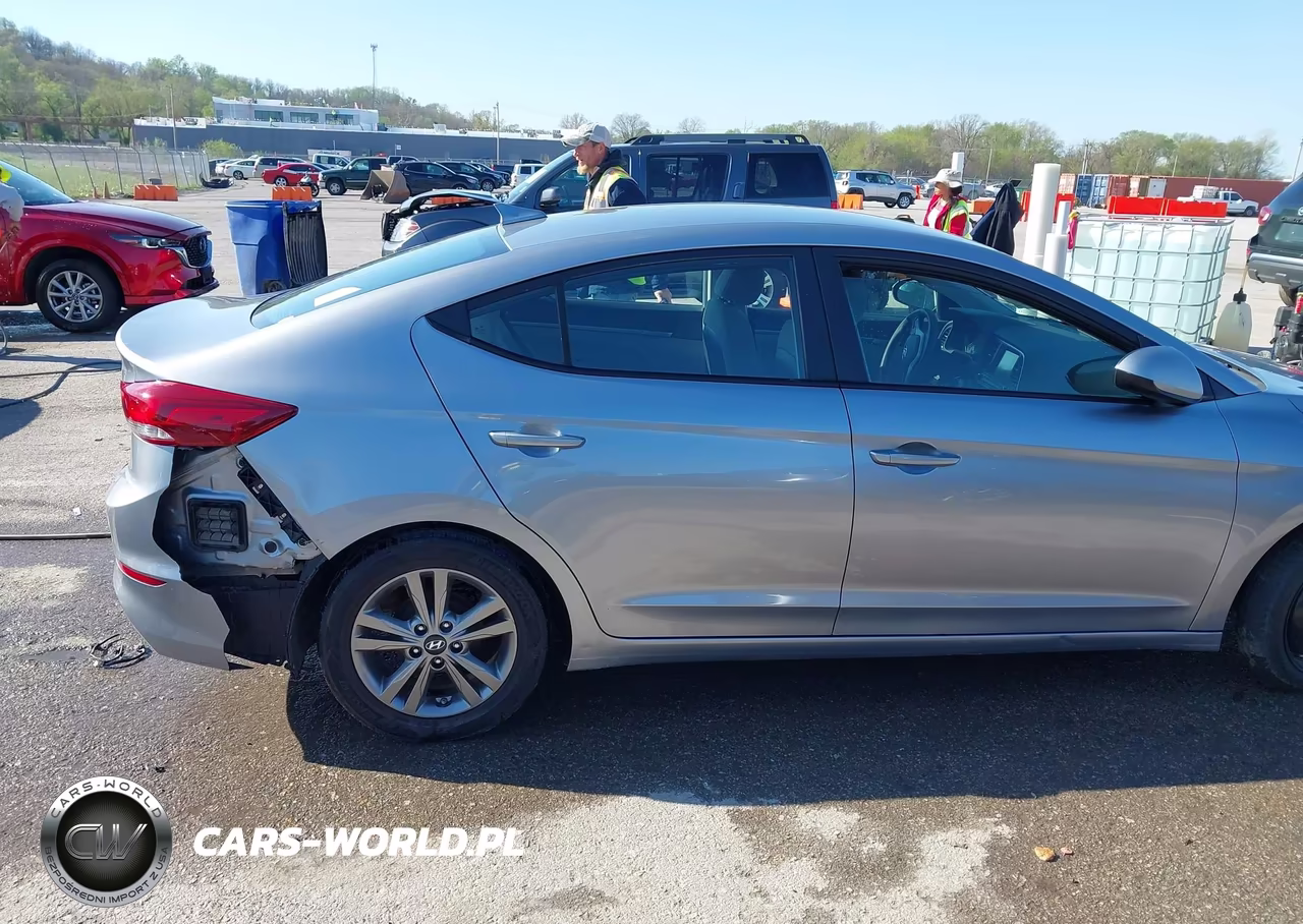 2017 Hyundai Elantra Se VIN:5NPD84LF0HH046766 - 6