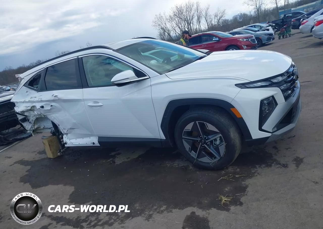 2026 Hyundai Tucson Sel Premium VIN:5NMJCCDE3TH678040 - 14
