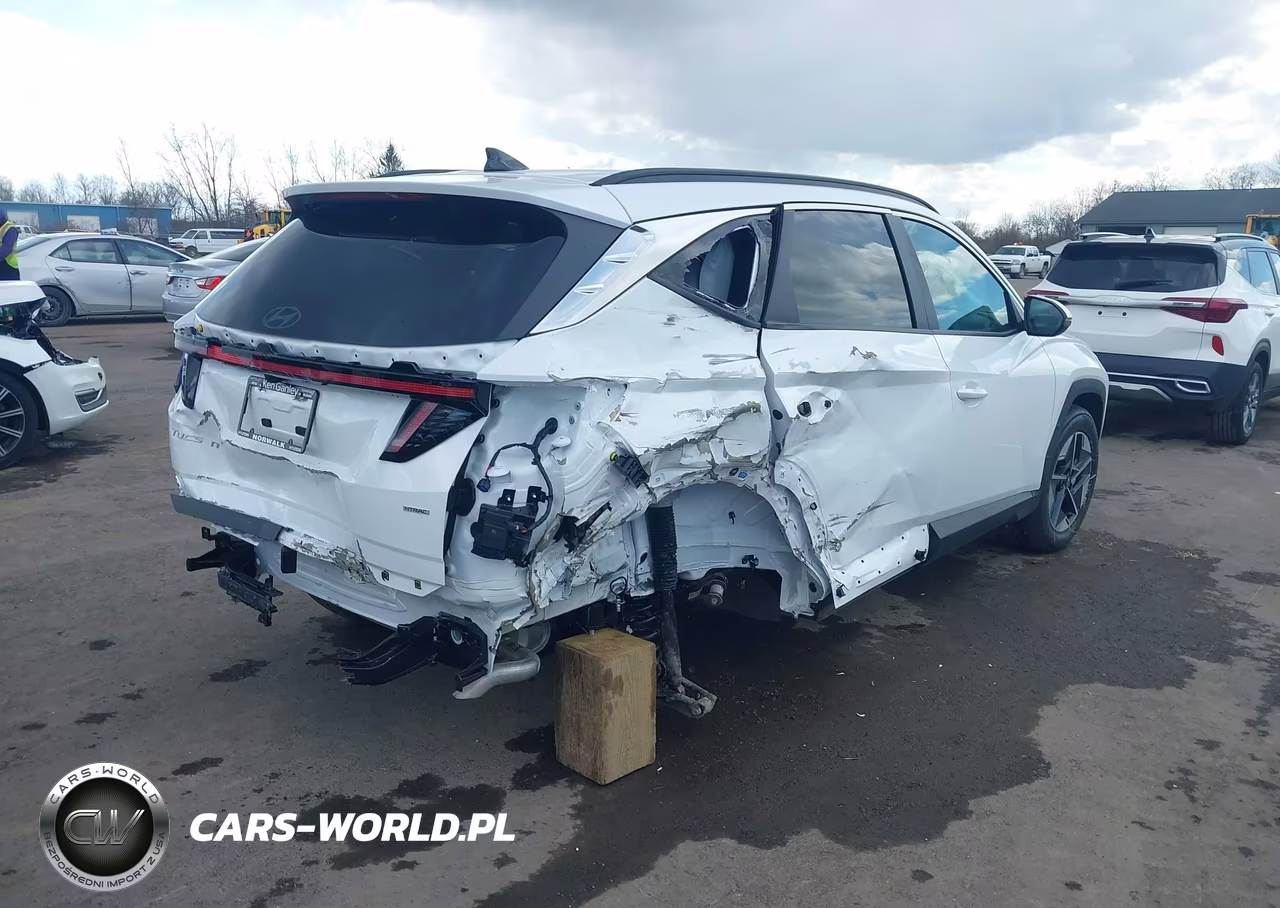 2026 Hyundai Tucson Sel Premium VIN:5NMJCCDE3TH678040 - 4