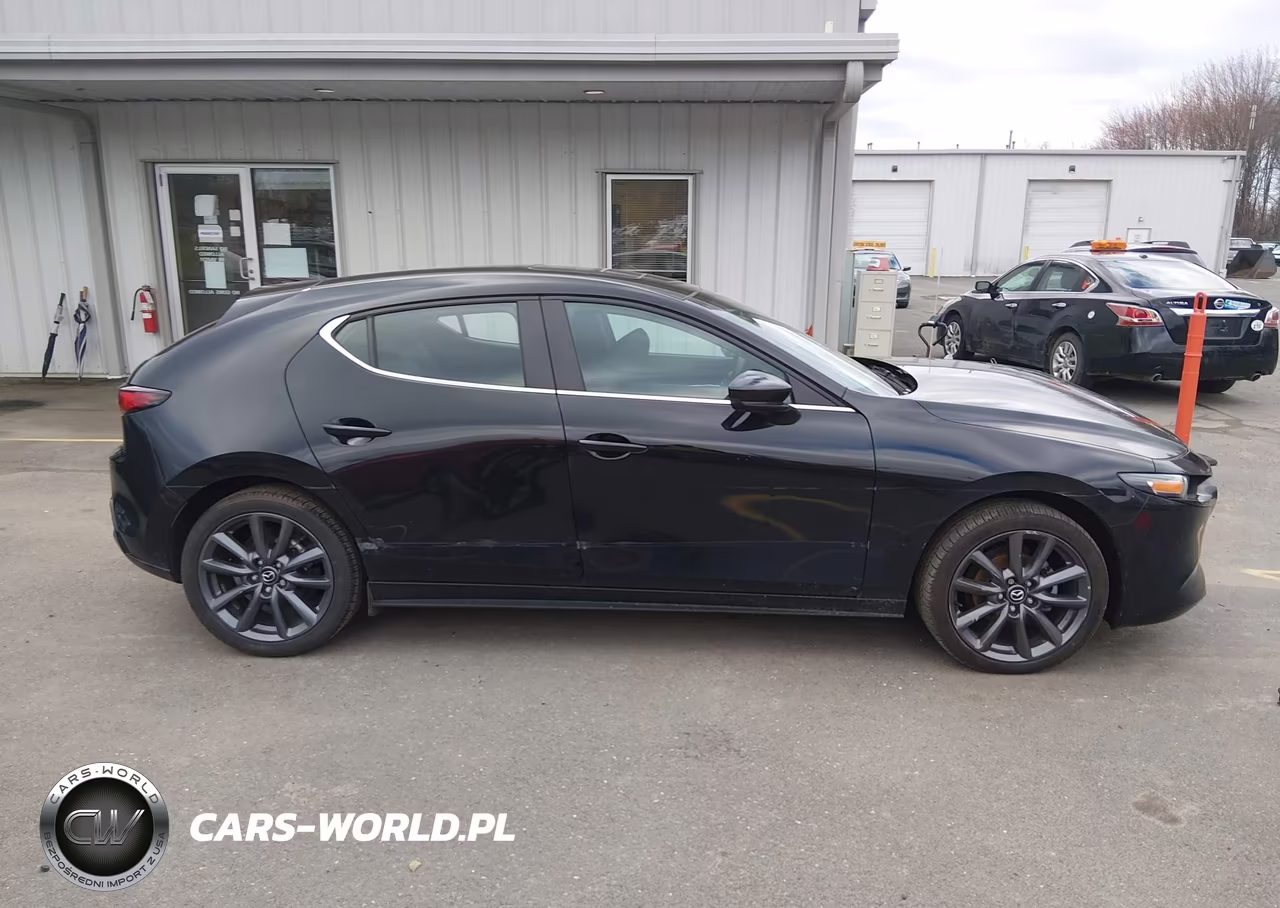 2025 Mazda Mazda3 2.5 S Preferred VIN:JM1BPALM9S1759137 - 13