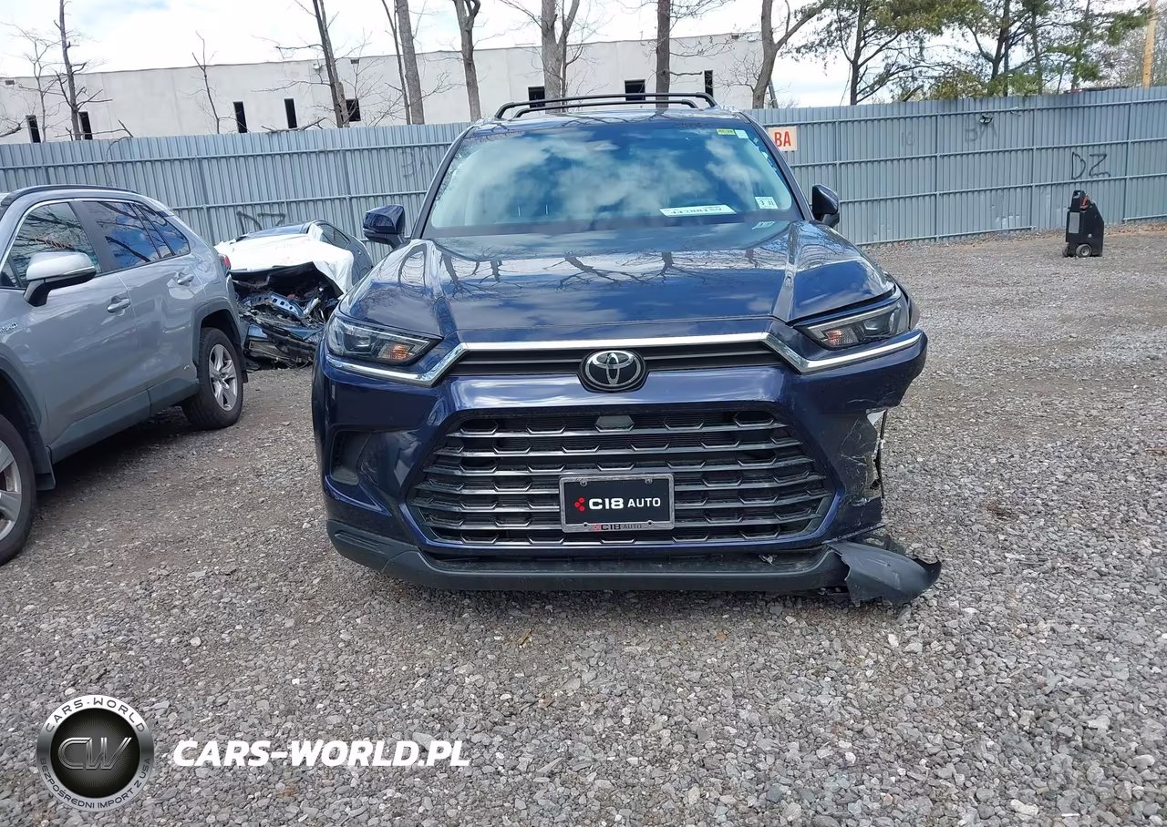 2026 Toyota Grand Highlander Xle VIN:5TDAAAB5XTS126769 - 12