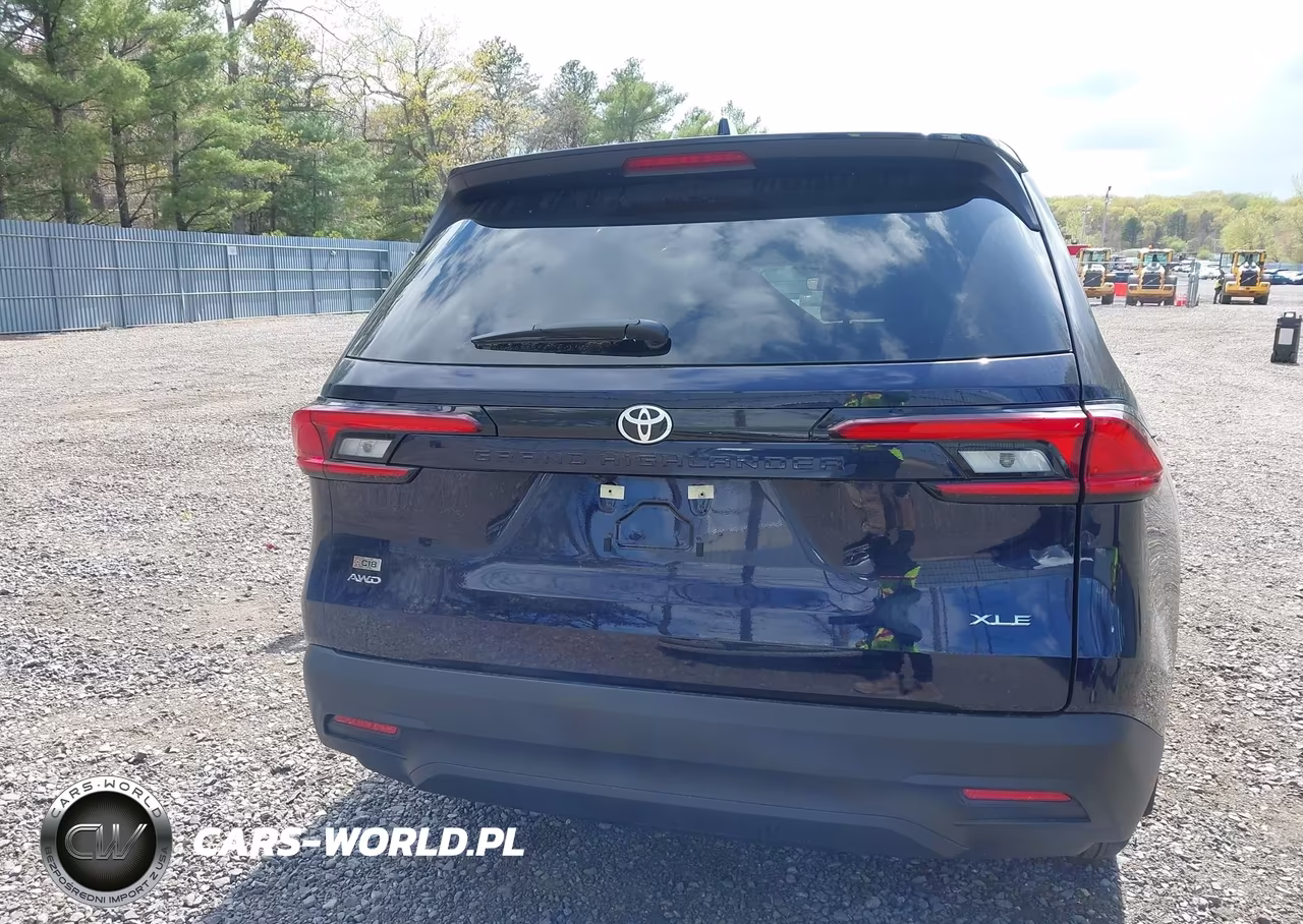 2026 Toyota Grand Highlander Xle VIN:5TDAAAB5XTS126769 - 16