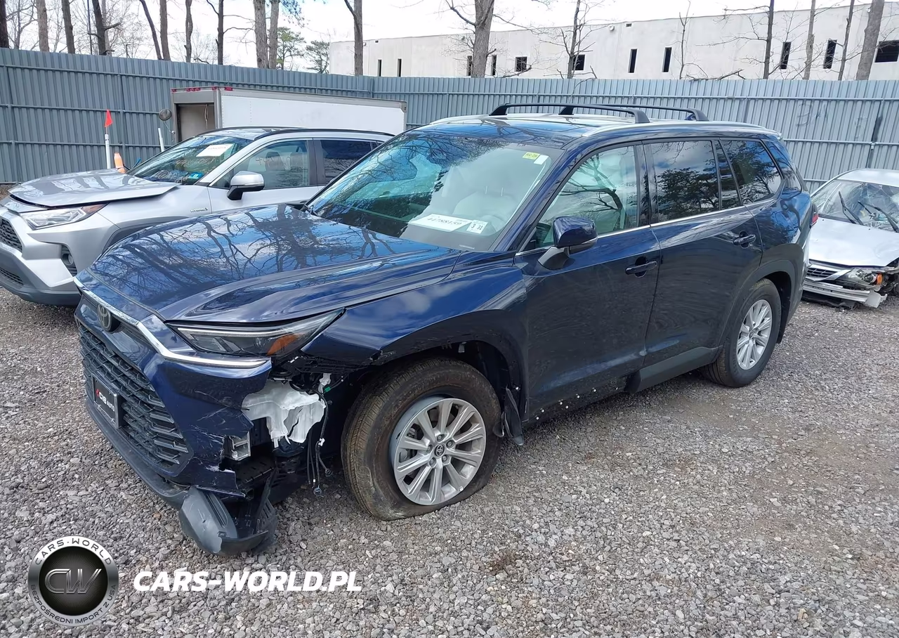 2026 Toyota Grand Highlander Xle VIN:5TDAAAB5XTS126769 - 2