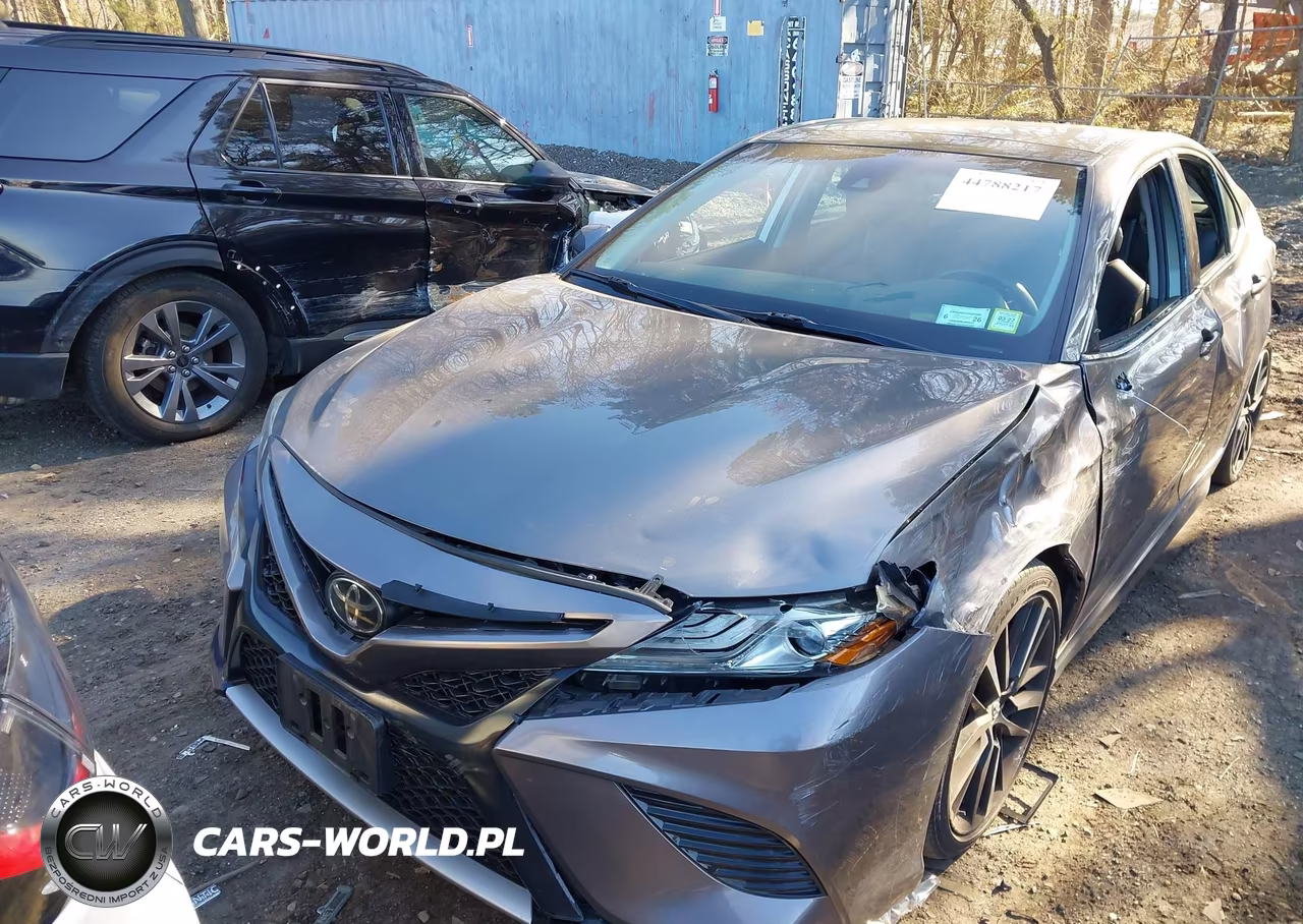 2019 Toyota Camry Xse VIN:4T1B61HK0KU775635 - 12