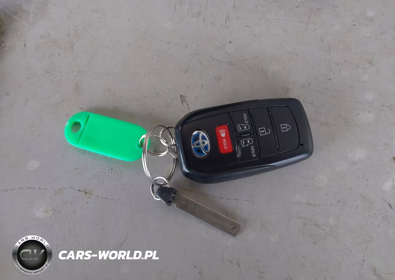 2024 Toyota Sienna Le VIN:5TDKRKEC0RS186940 - 11
