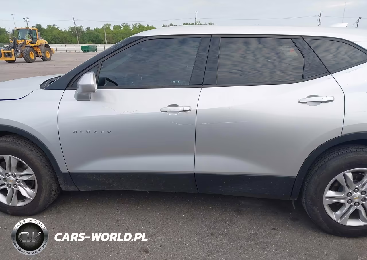 2019 Chevrolet Blazer VIN:3GNKBBRA5KS697047 - 14