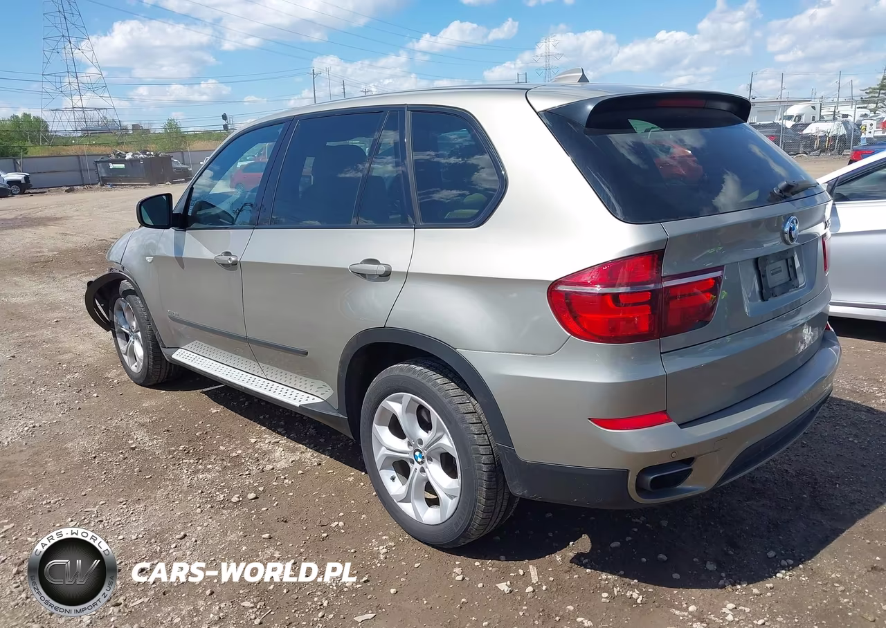 2011 BMW X5 xDrive50I VIN:5UXZV8C53BL420303 - 3