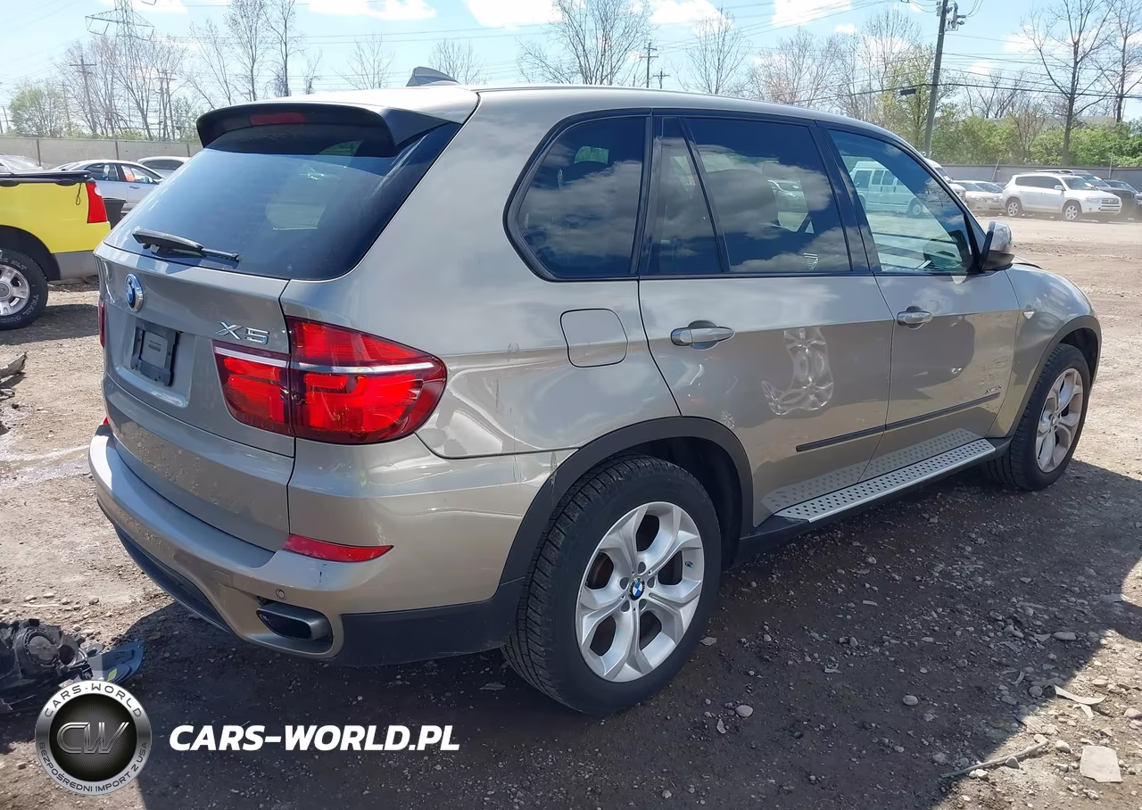 2011 BMW X5 xDrive50I VIN:5UXZV8C53BL420303 - 4