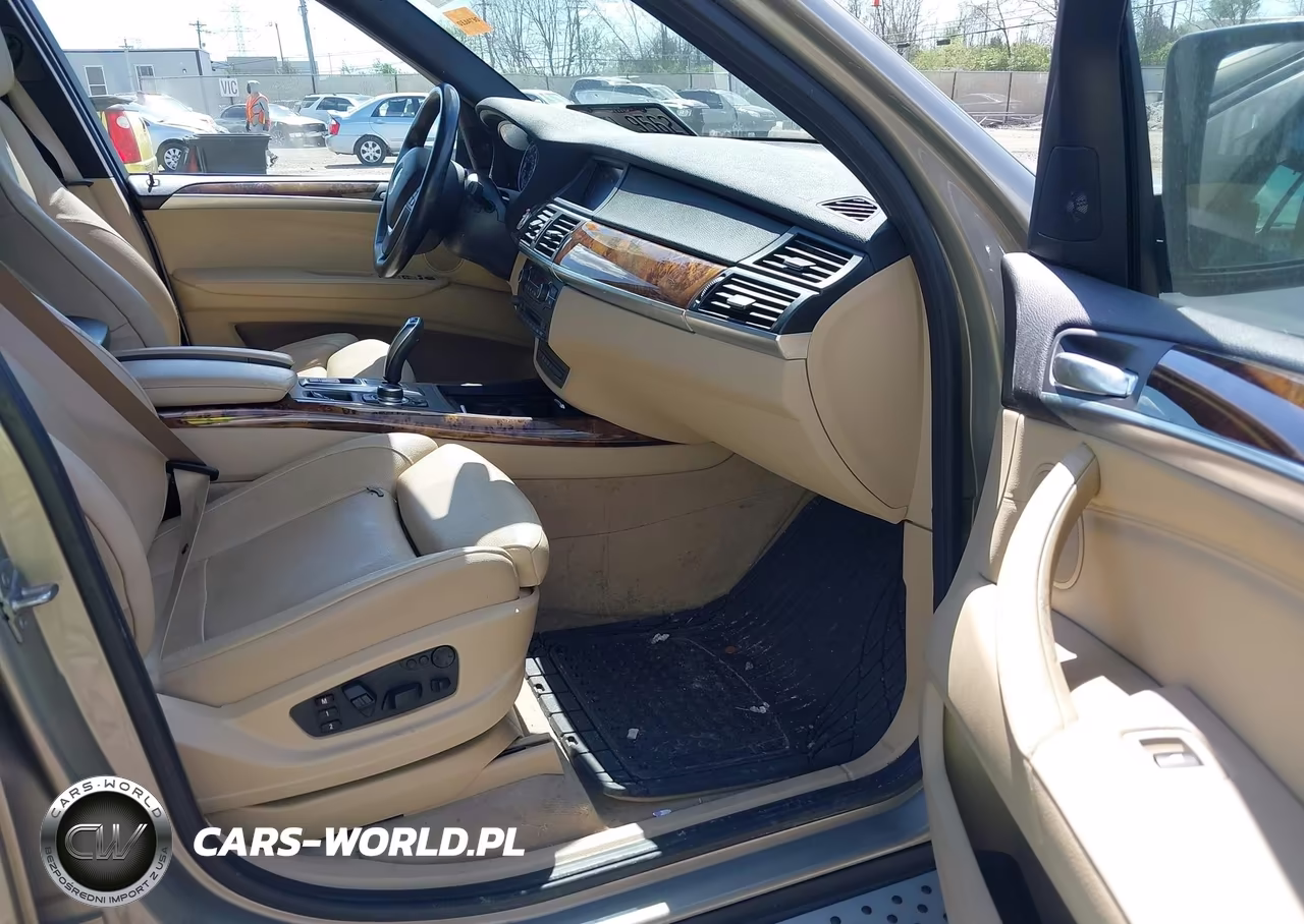 2011 BMW X5 xDrive50I VIN:5UXZV8C53BL420303 - 5