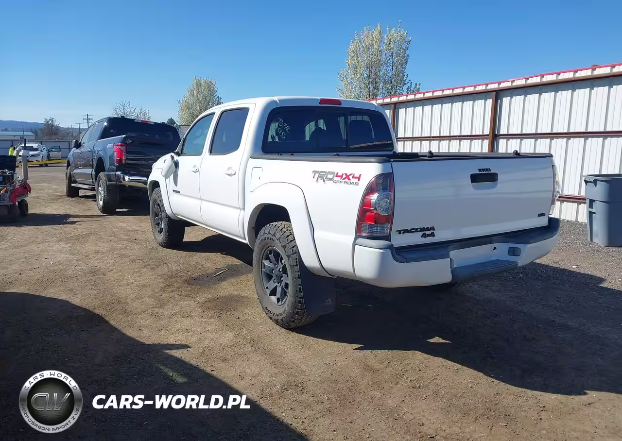 2015 Toyota Tacoma Trd Pro VIN:5TFLU4EN1FX123528 - 3