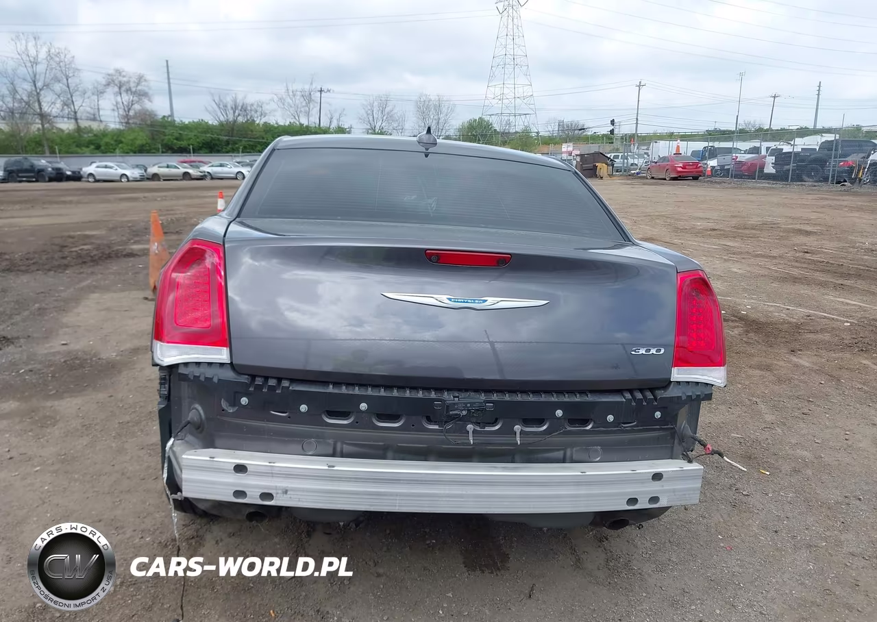 2021 Chrysler 300 Touring L VIN:2C3CCAAG9MH675969 - 17