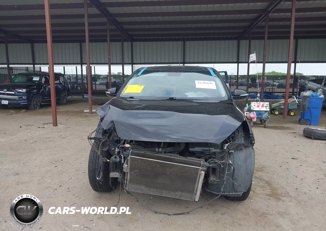 2018 Kia Sorento 2.4L L VIN:5XYPG4A3XJG414134 - 12