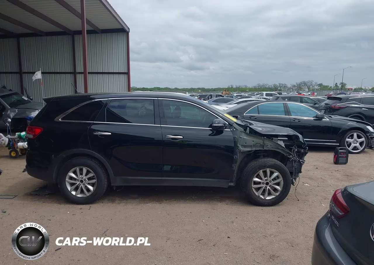 2018 Kia Sorento 2.4L L VIN:5XYPG4A3XJG414134 - 13
