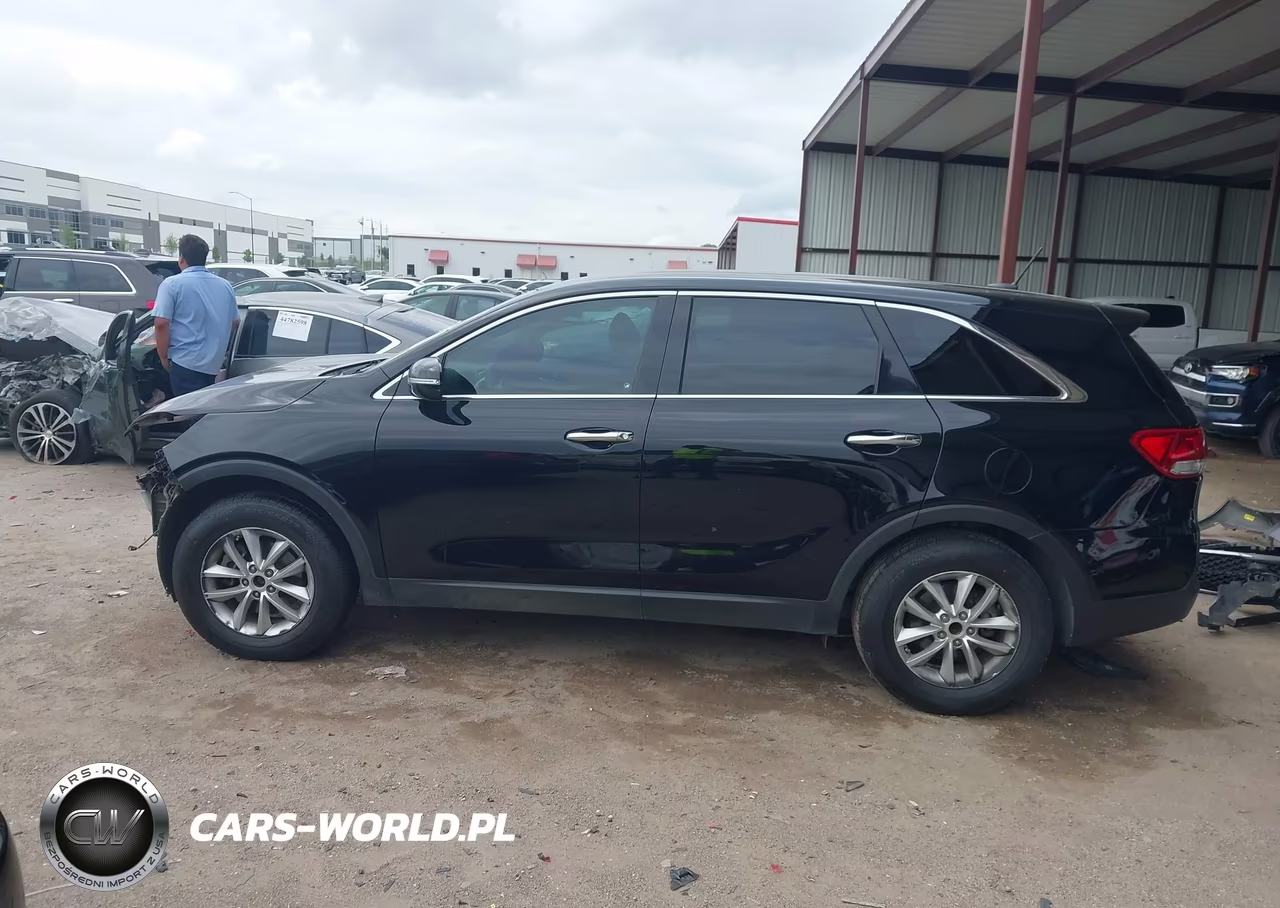2018 Kia Sorento 2.4L L VIN:5XYPG4A3XJG414134 - 14
