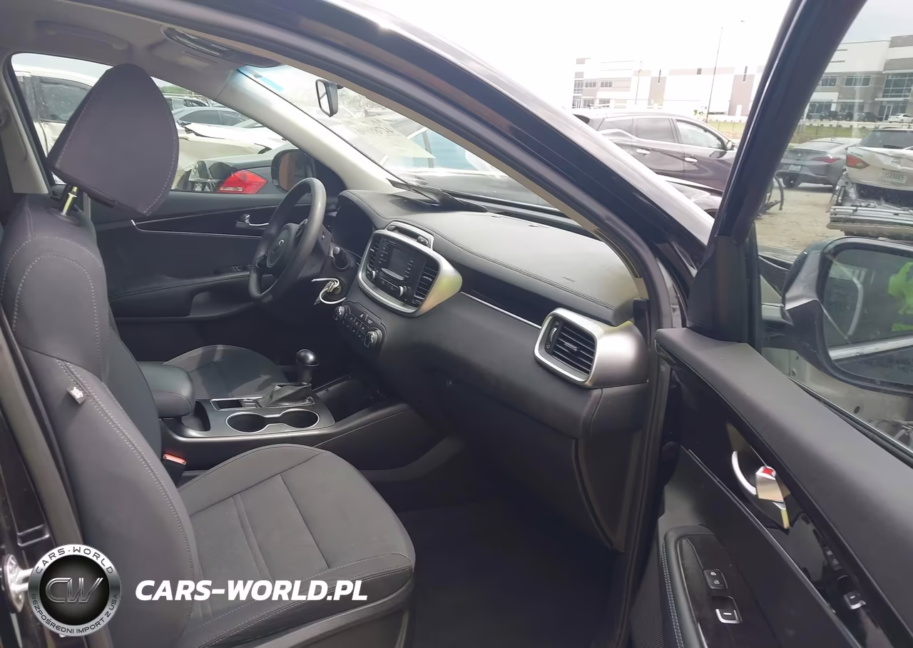 2018 Kia Sorento 2.4L L VIN:5XYPG4A3XJG414134 - 5