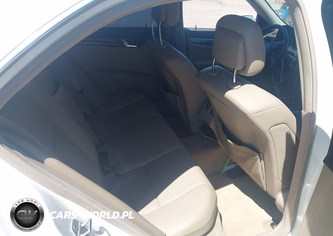 2011 Mercedes-Benz C 300 Luxury-Sport VIN:WDDGF5EB5BA519407 - 8