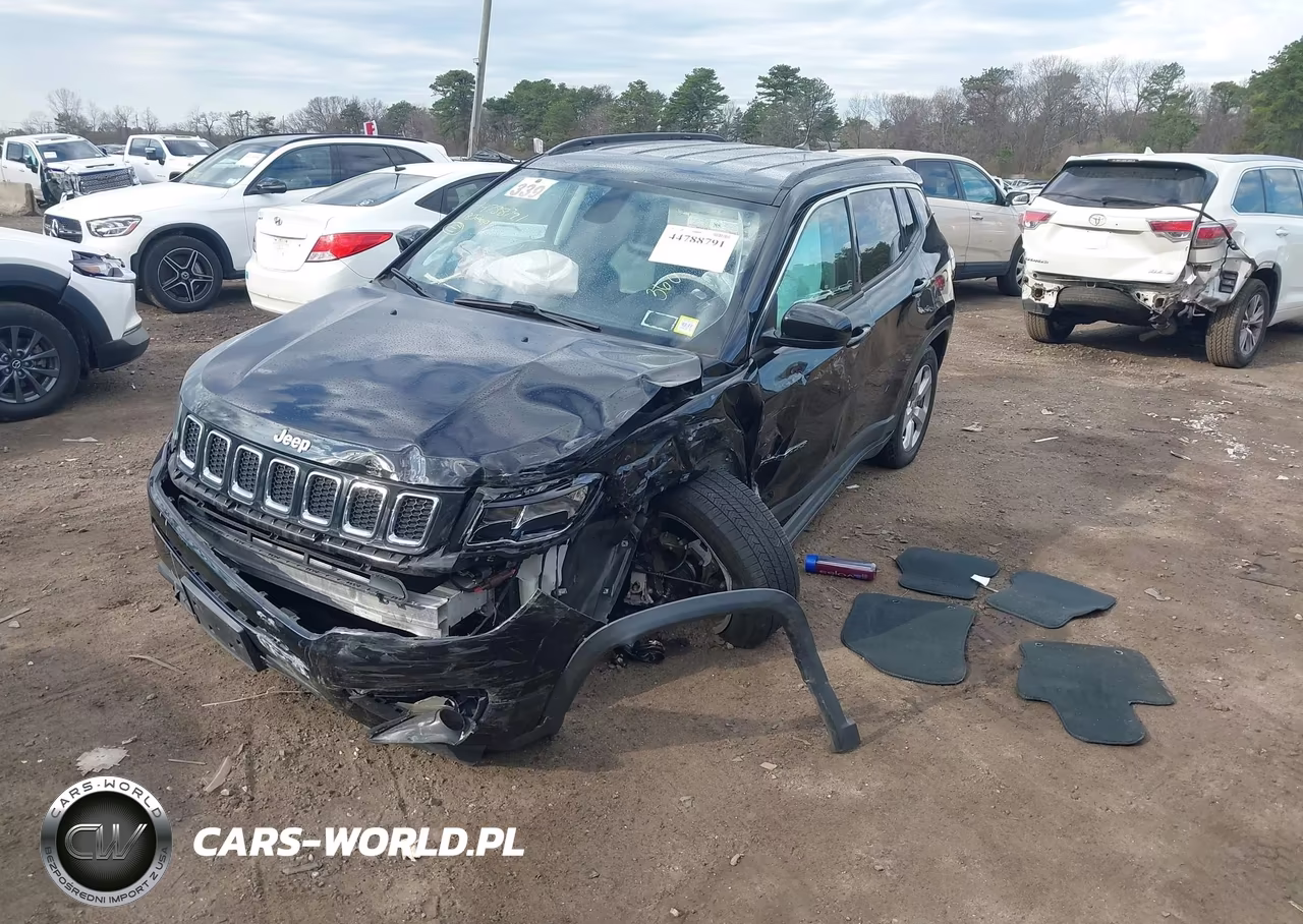 2018 Jeep Compass Latitude 4X4 VIN:3C4NJDBB6JT418432 - 2