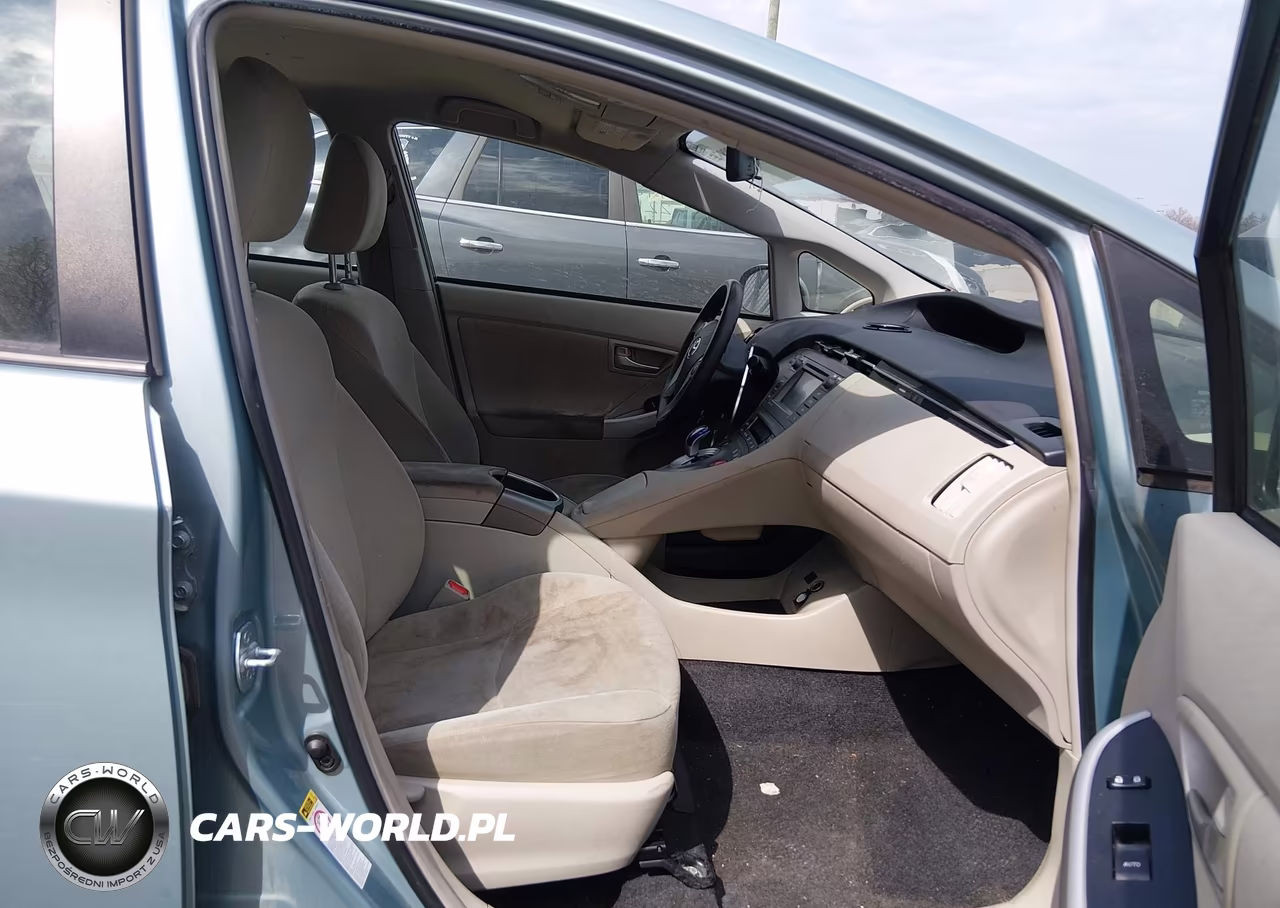 2015 Toyota Prius Three VIN:JTDKN3DU6F1952965 - 5