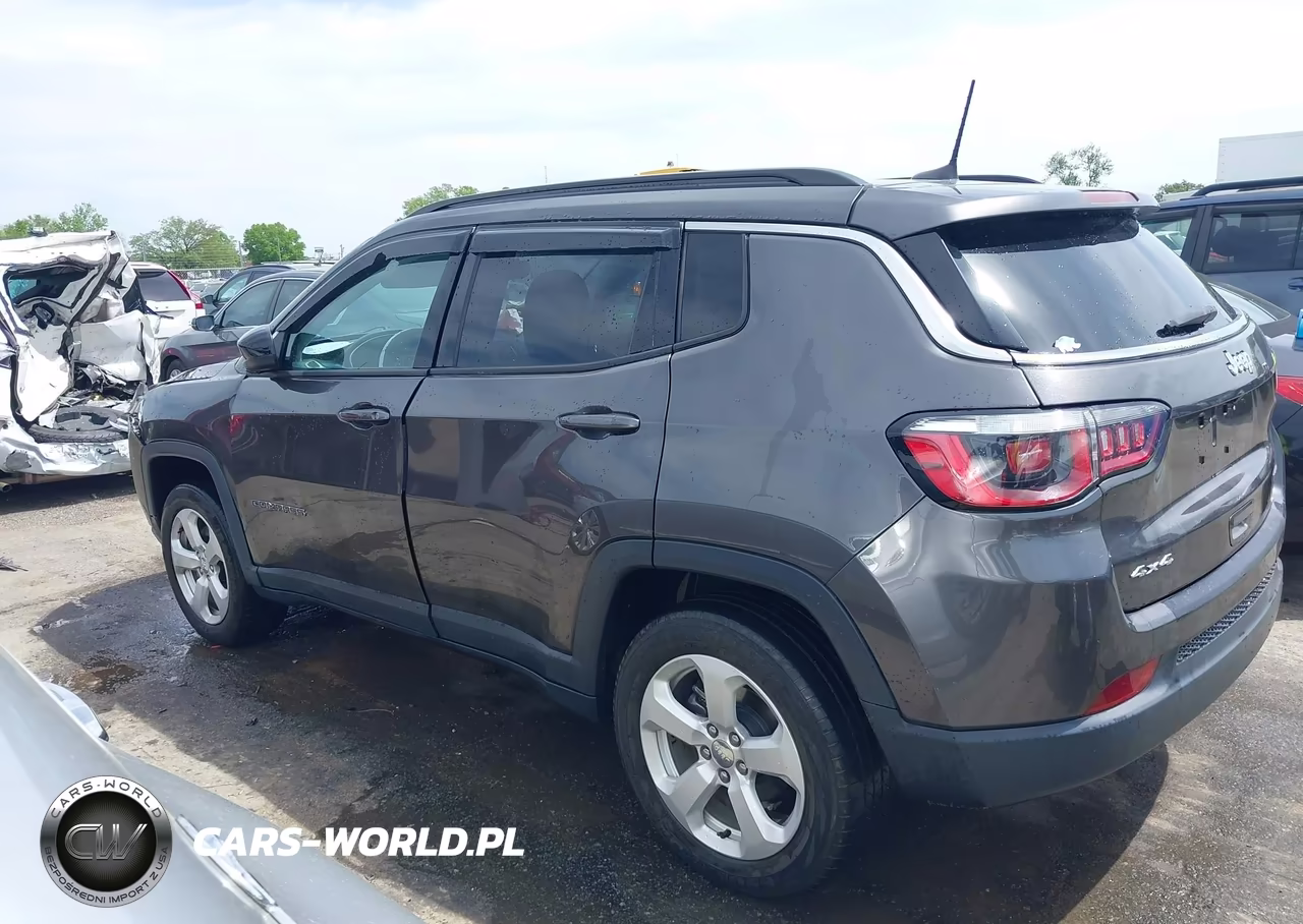 2019 Jeep Compass Latitude 4X4 VIN:3C4NJDBBXKT697417 - 14