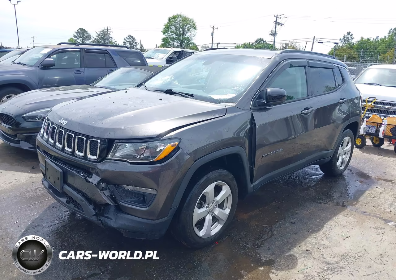 2019 Jeep Compass Latitude 4X4 VIN:3C4NJDBBXKT697417 - 6