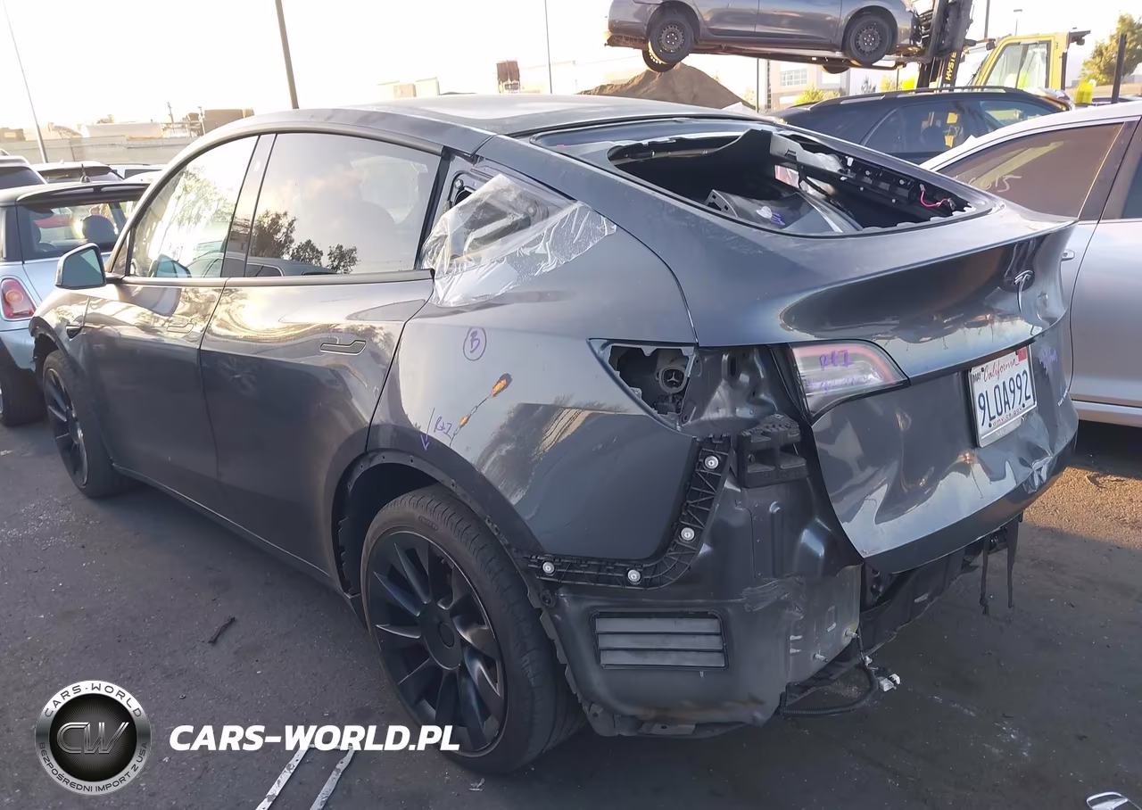 2021 Tesla Model Y Long Range Dual Motor All-Wheel Drive VIN:5YJYGAEE8MF180134 - 3