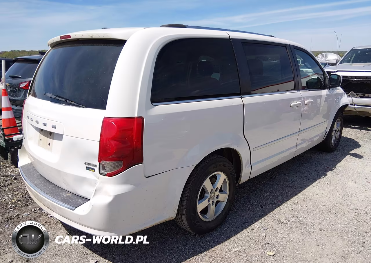 2011 Dodge Grand Caravan Crew VIN:2D4RN5DG6BR656986 - 4