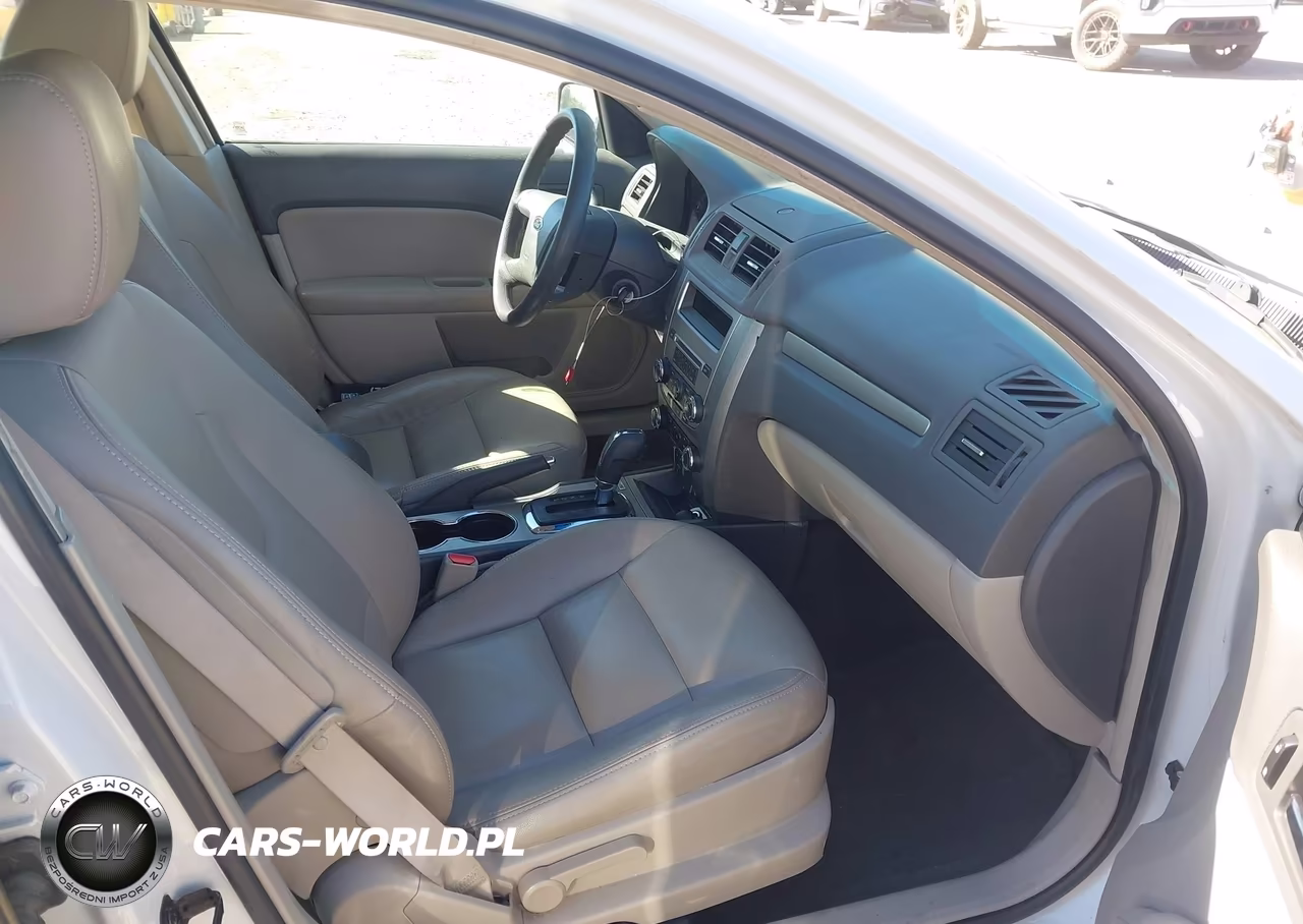 2010 Ford Fusion Se VIN:3FAHP0HA3AR243384 - 5