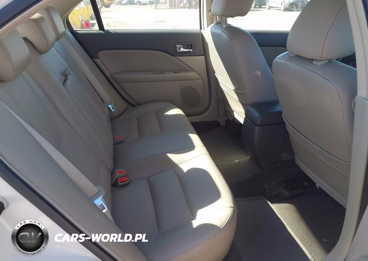 2010 Ford Fusion Se VIN:3FAHP0HA3AR243384 - 8