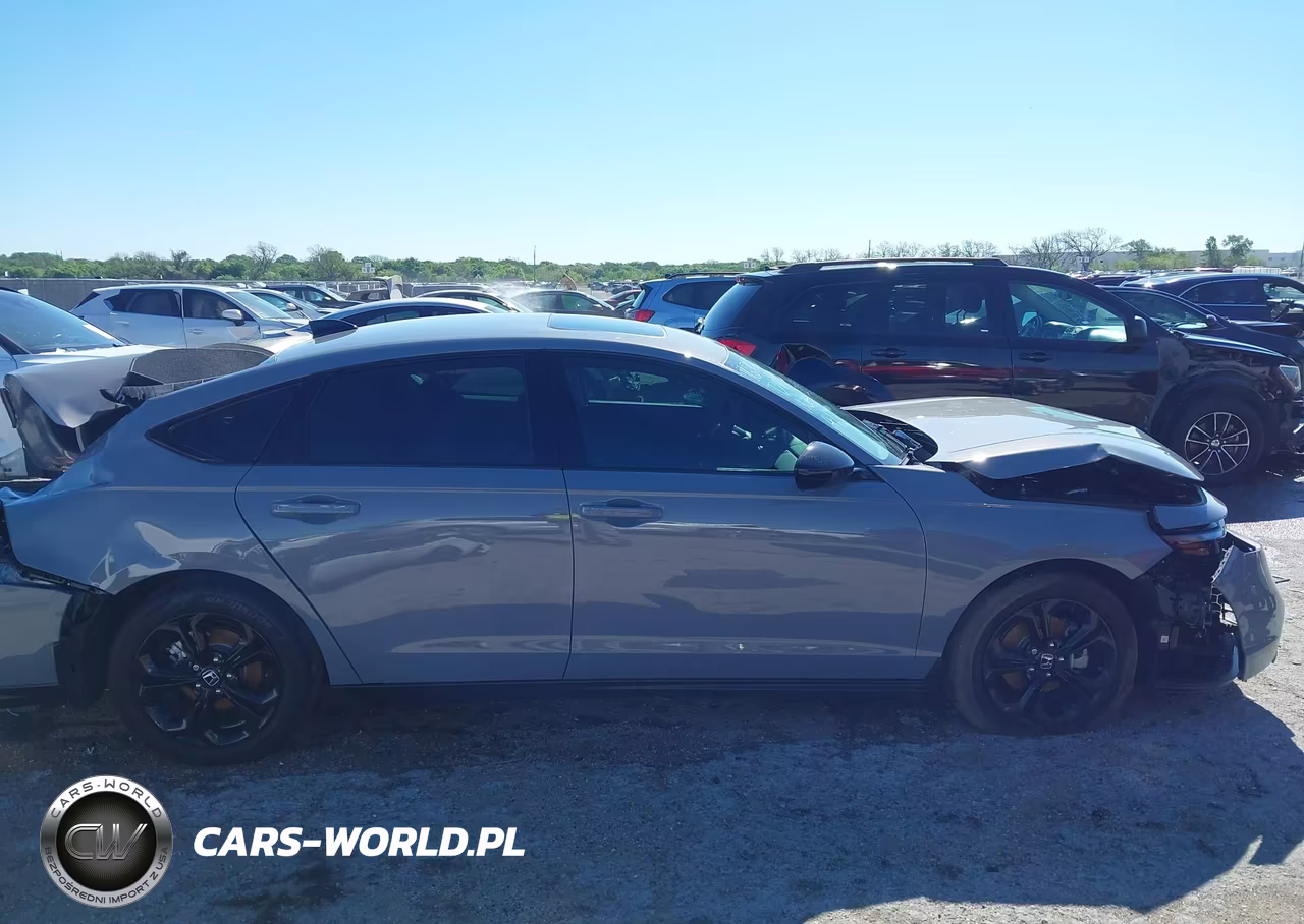 2025 Honda Accord Se VIN:1HGCY1F4XSA052286 - 13