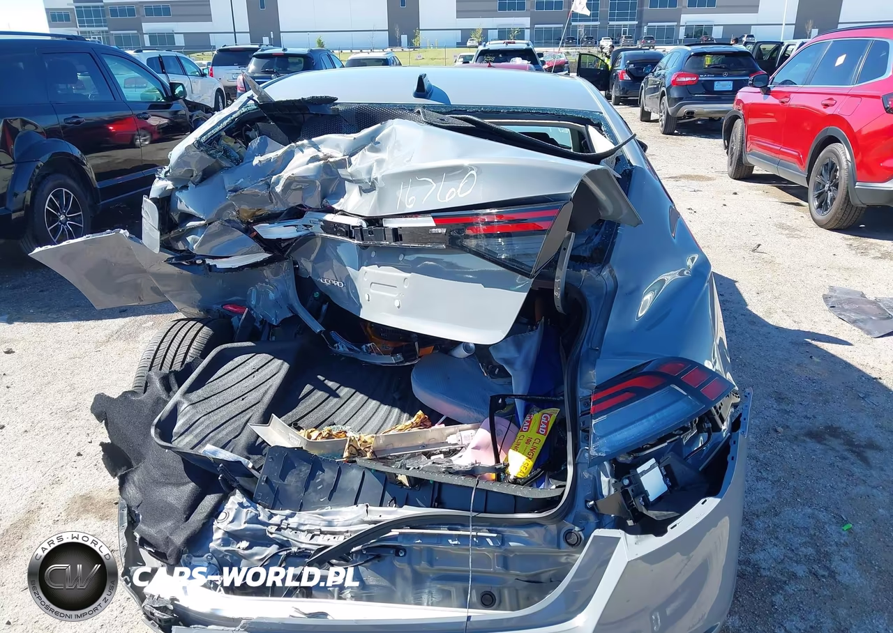 2025 Honda Accord Se VIN:1HGCY1F4XSA052286 - 6