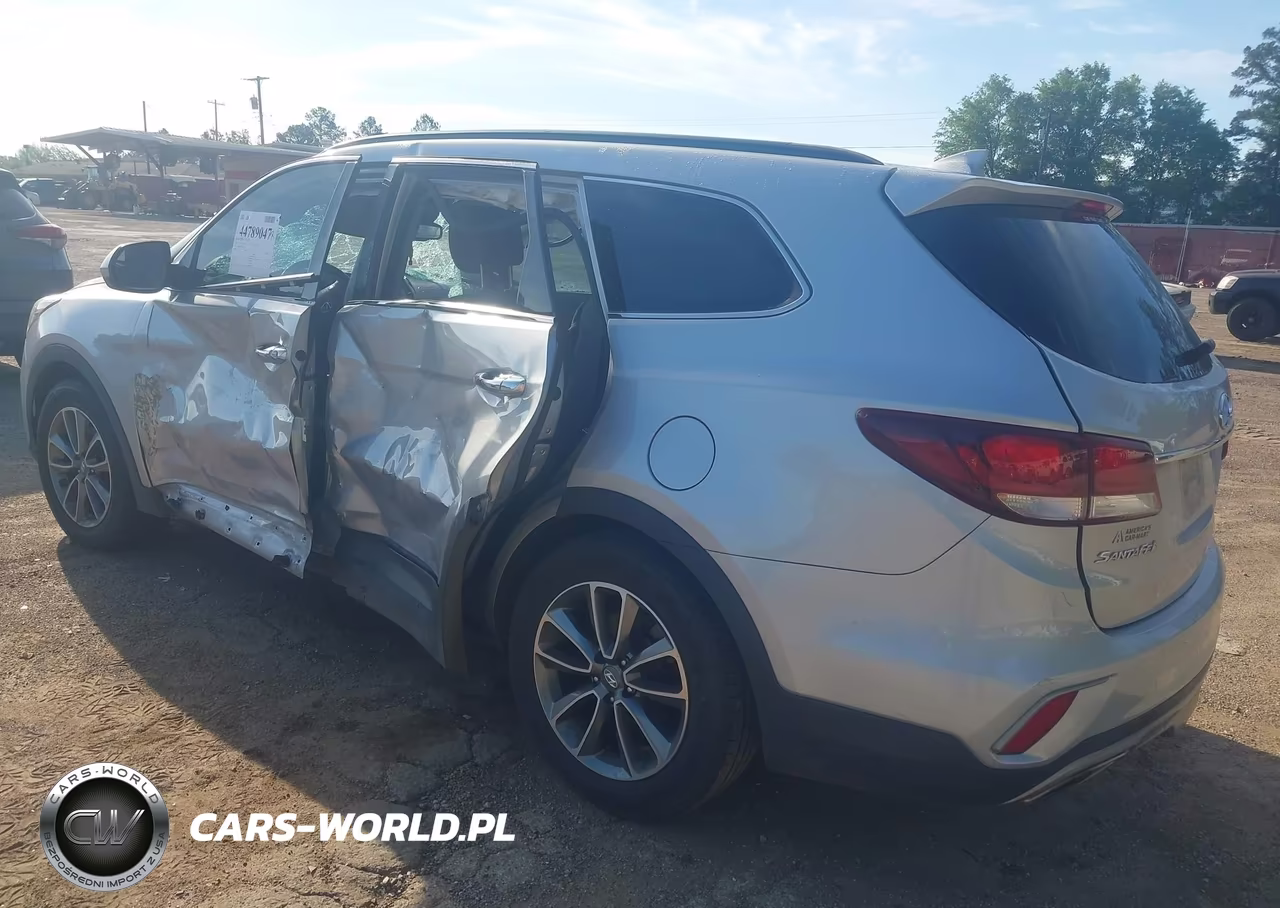2018 Hyundai Santa Fe Se VIN:KM8SM4HF1JU282183 - 3
