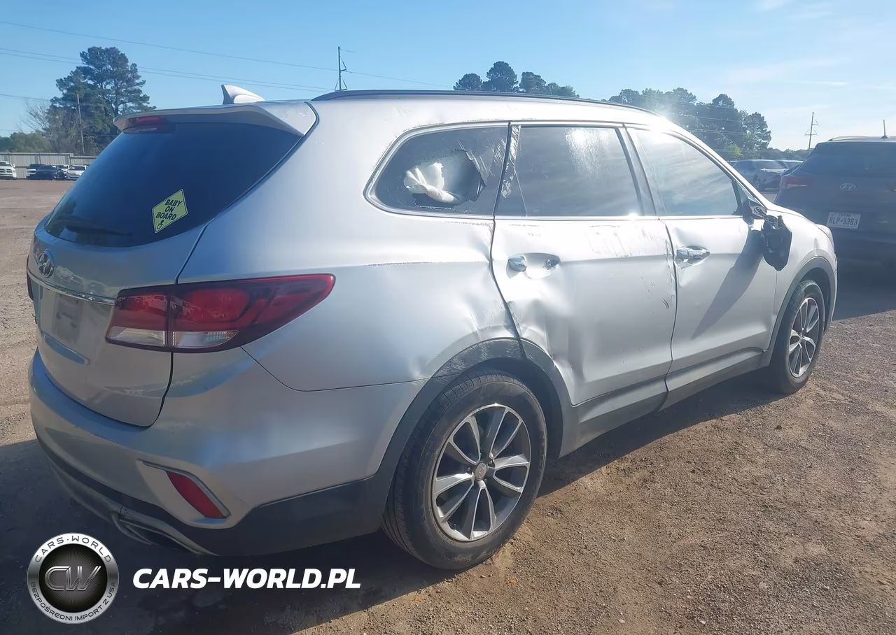 2018 Hyundai Santa Fe Se VIN:KM8SM4HF1JU282183 - 4