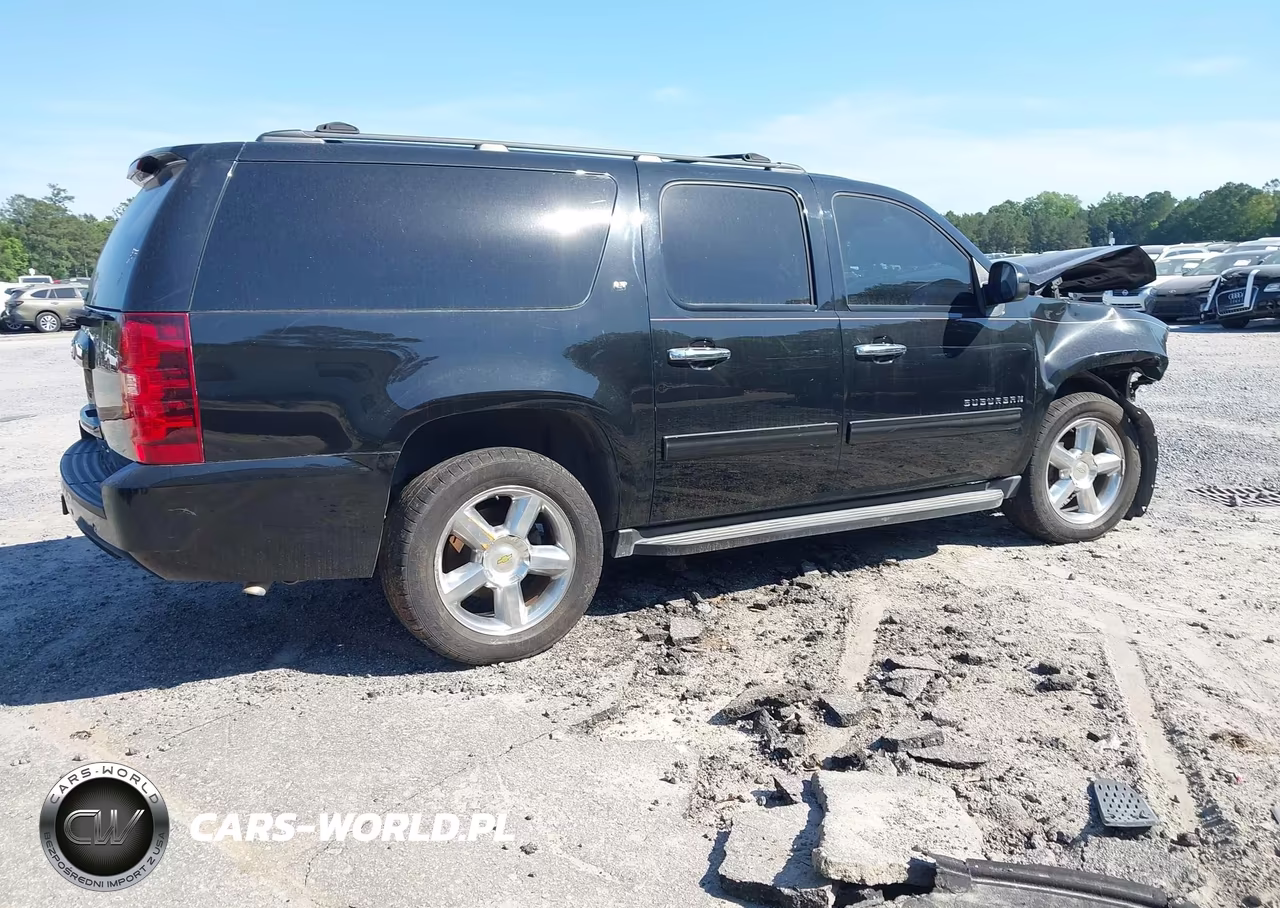 2014 Chevrolet Suburban 1500 Lt VIN:1GNSCJE07ER246505 - 4