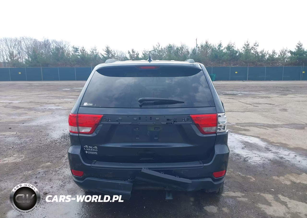 2013 Jeep Grand Cherokee Laredo VIN:1C4RJFAGXDC568537 - 17