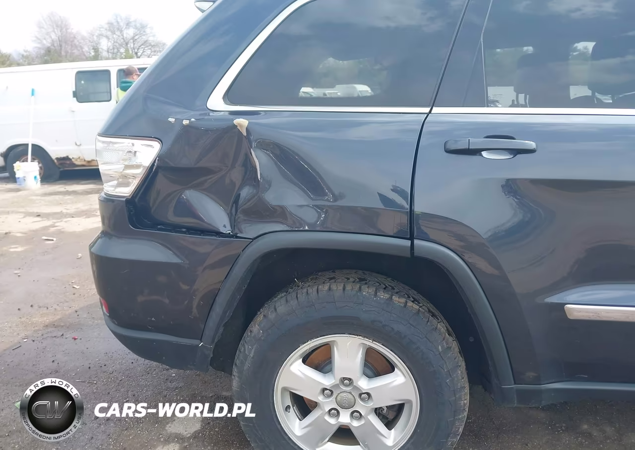 2013 Jeep Grand Cherokee Laredo VIN:1C4RJFAGXDC568537 - 20