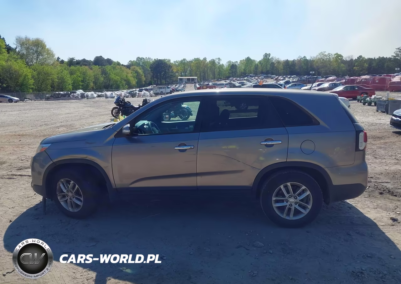 2015 Kia Sorento Lx VIN:5XYKT3A61FG660815 - 14