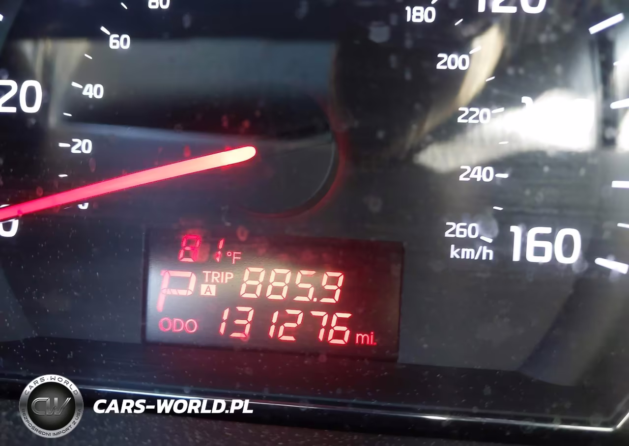 2015 Kia Sorento Lx VIN:5XYKT3A61FG660815 - 15