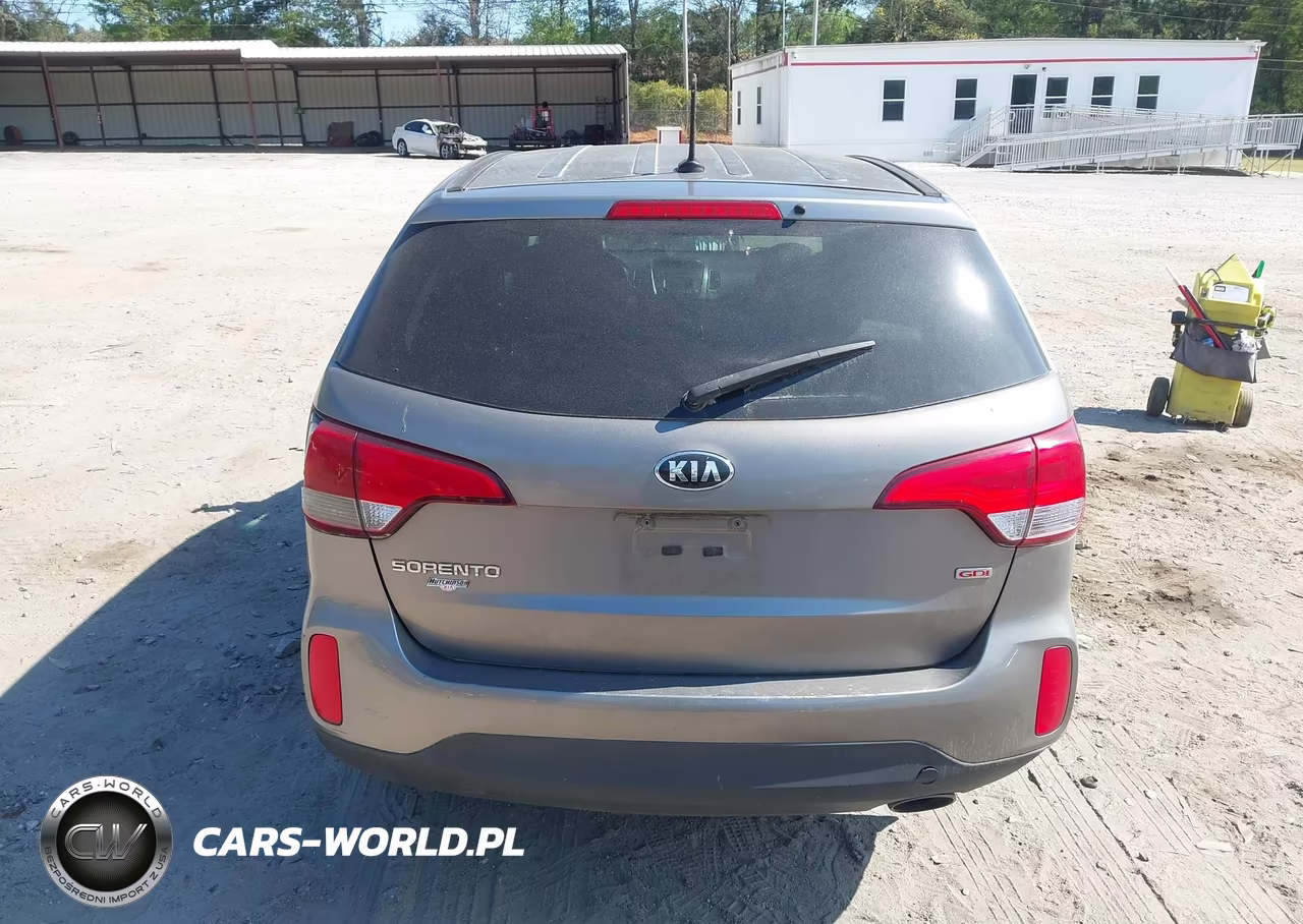 2015 Kia Sorento Lx VIN:5XYKT3A61FG660815 - 16