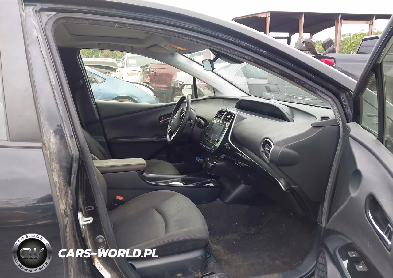 2016 Toyota Prius VIN:JTDKARFU3G3005447 - 5