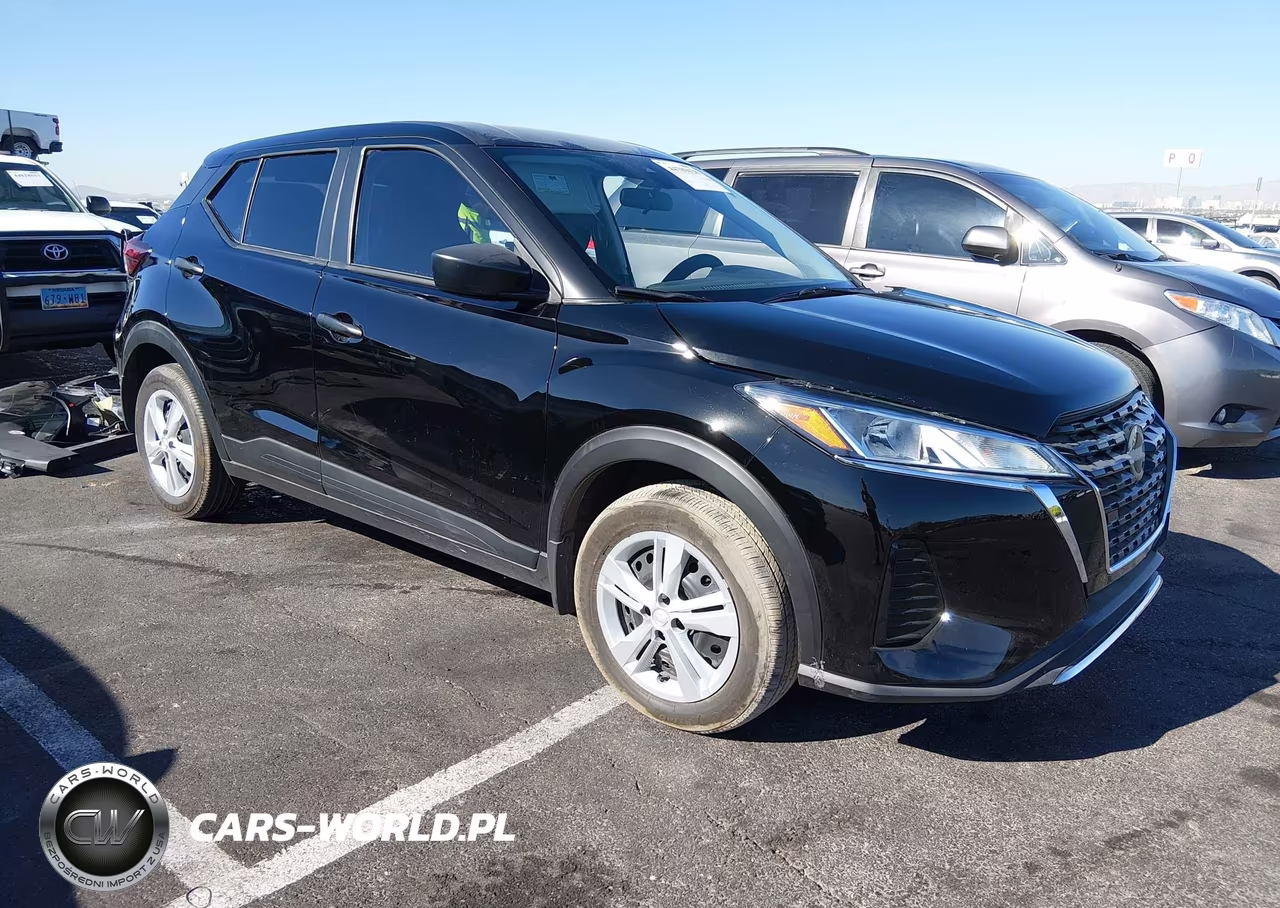 2025 Nissan Kicks Play S