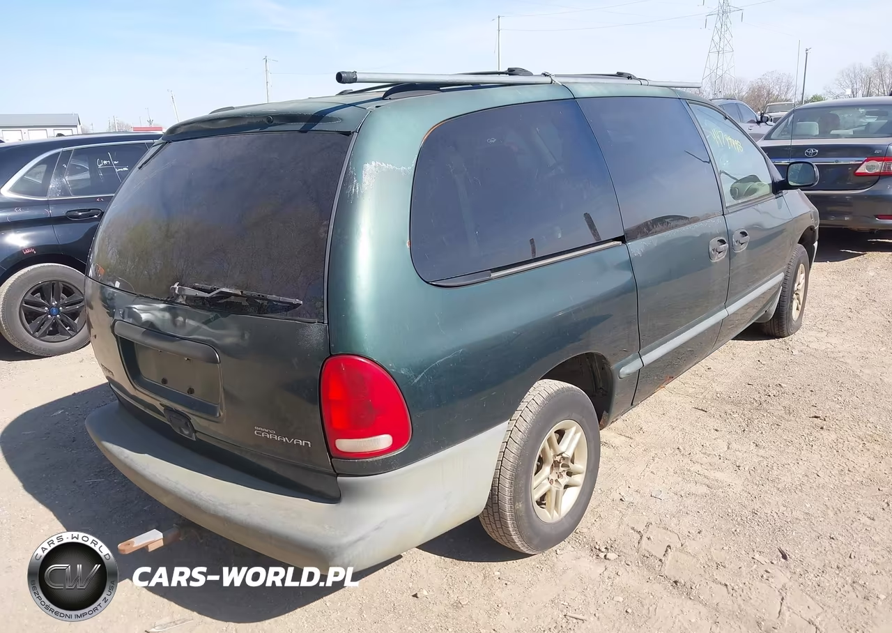 1999 Dodge Grand Caravan VIN:2B4GP2435XR110419 - 4