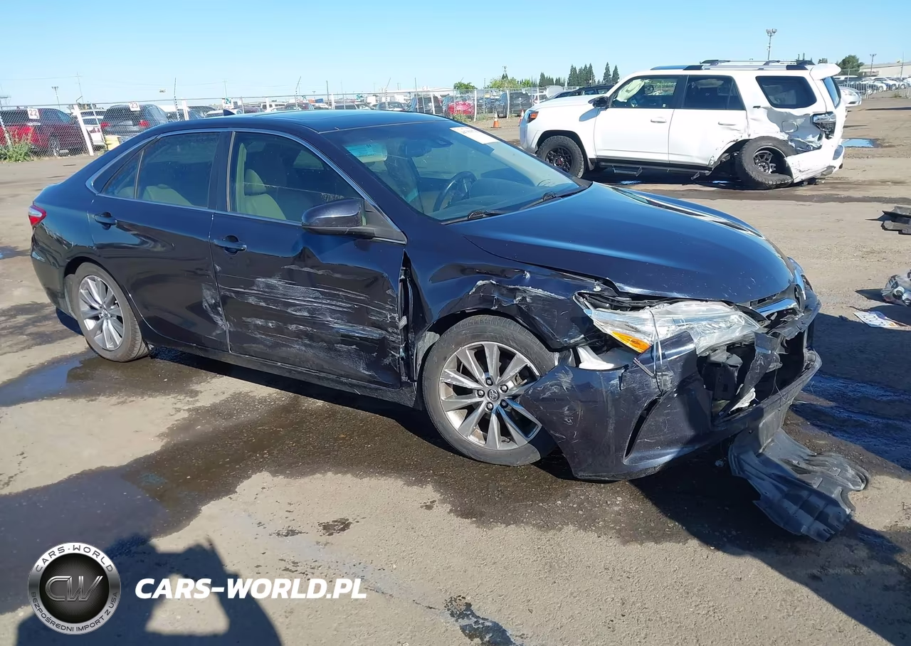 2016 Toyota Camry Hybrid Xle