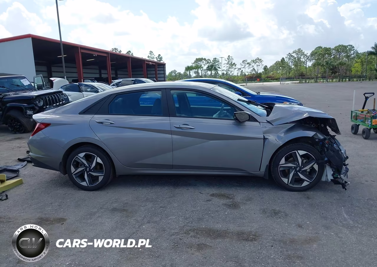 2023 Hyundai Elantra Sel VIN:KMHLS4AG1PU569349 - 13