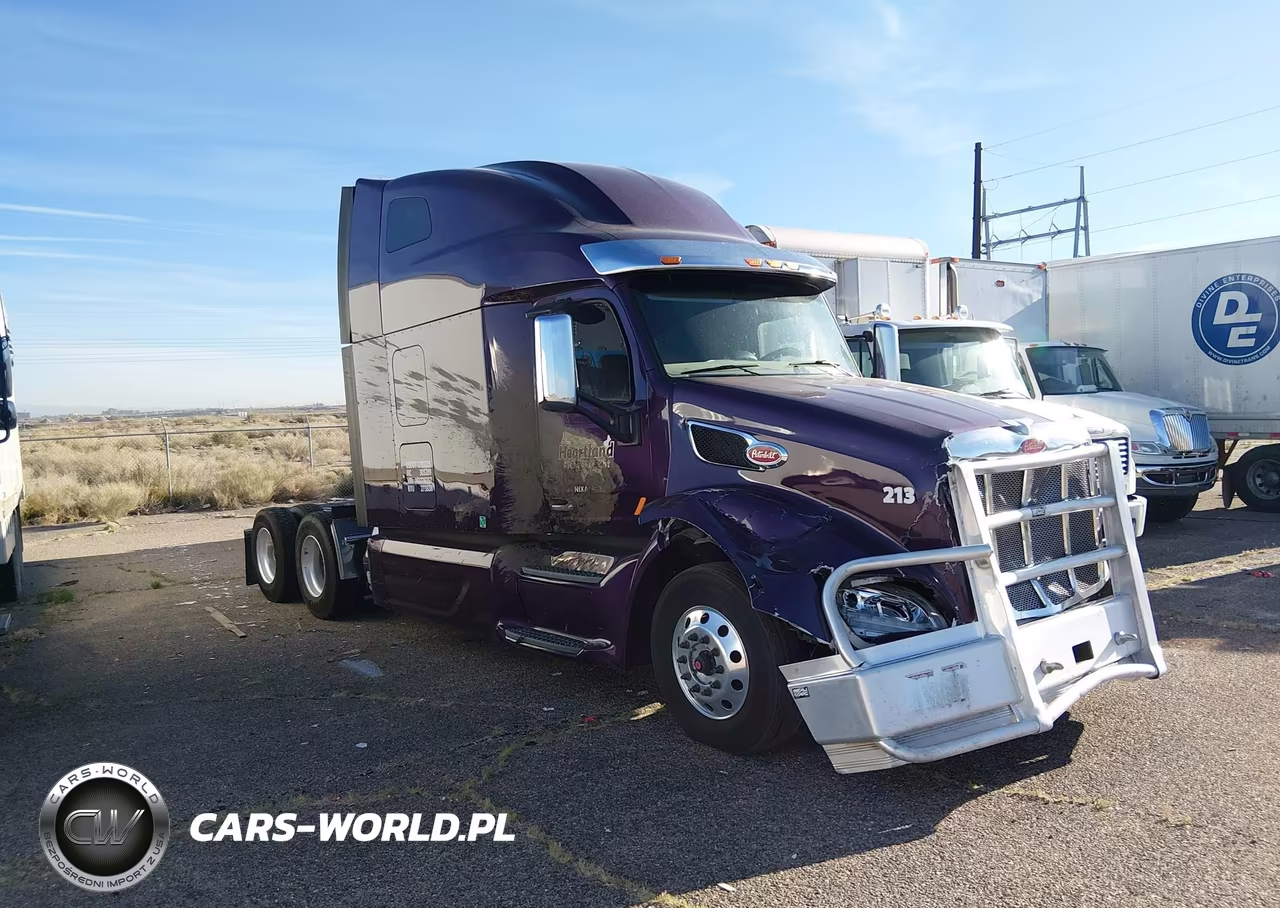 2022 Peterbilt 579 VIN:1XPBD49X6ND778757 - 16