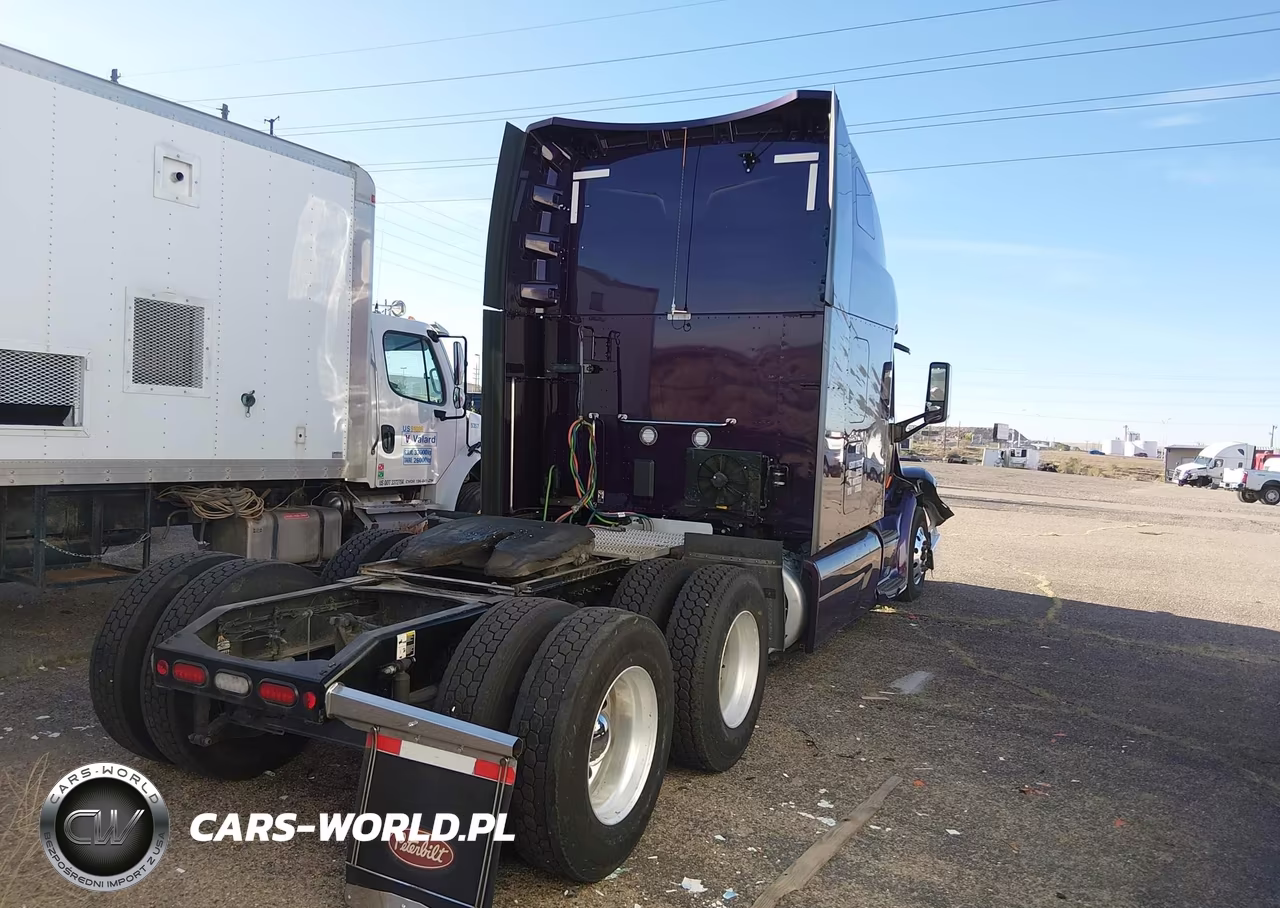 2022 Peterbilt 579 VIN:1XPBD49X6ND778757 - 4