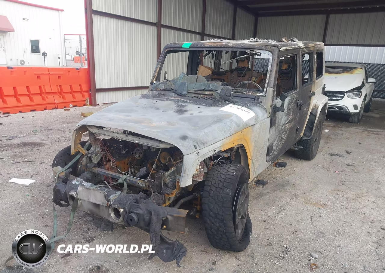 2014 Jeep Wrangler Unlimited Sahara VIN:1C4BJWEG9EL118696 - 2