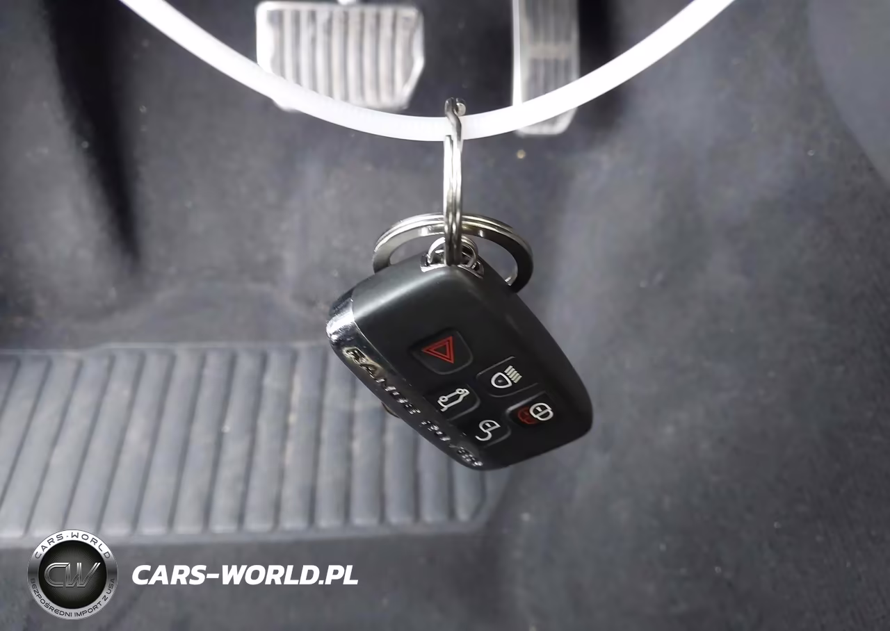 2018 Land Rover Range Rover Velar P250 Se R-Dynamic VIN:SALYL2RX9JA777464 - 11