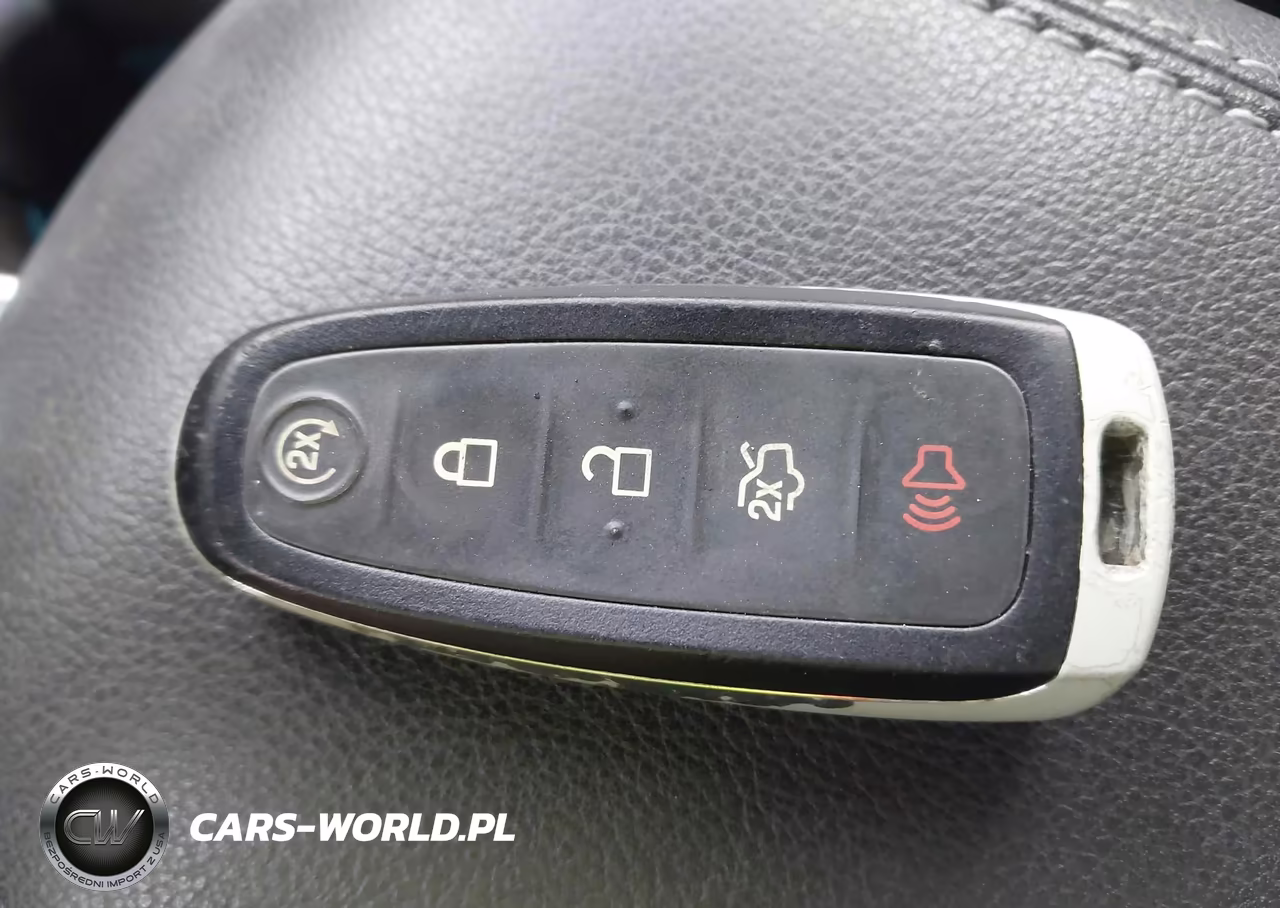 2015 Ford Escape Titanium VIN:1FMCU9J98FUB23366 - 11