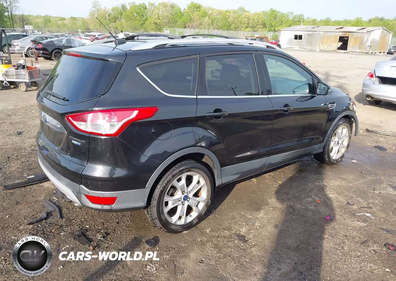 2015 Ford Escape Titanium VIN:1FMCU9J98FUB23366 - 4
